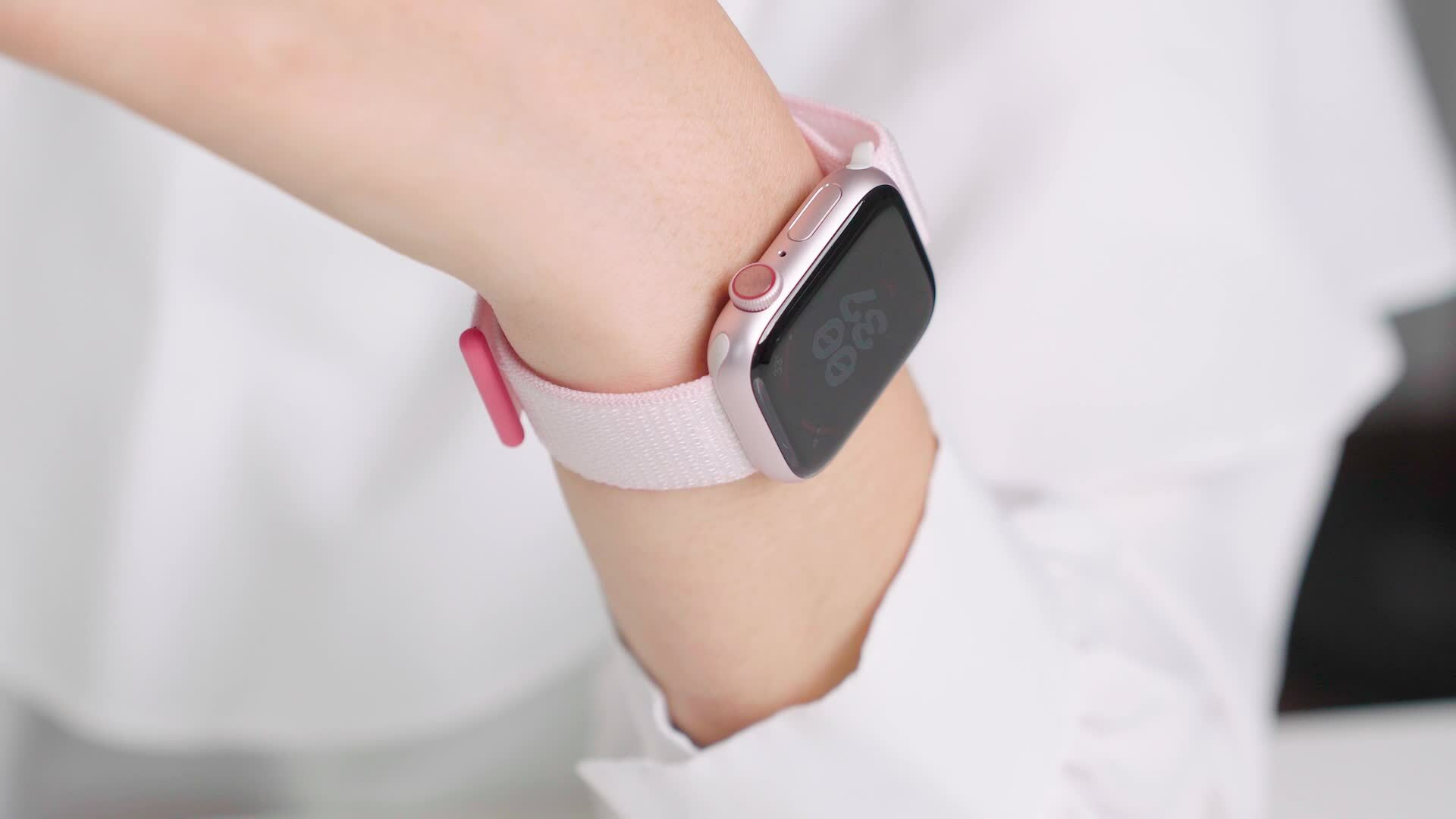 Apple Watch Series 9 - smartwatch thân thiện môi trường