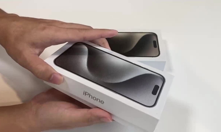 Hộp và seal iPhone 15 giả được rao giá từ 50.000 đồng