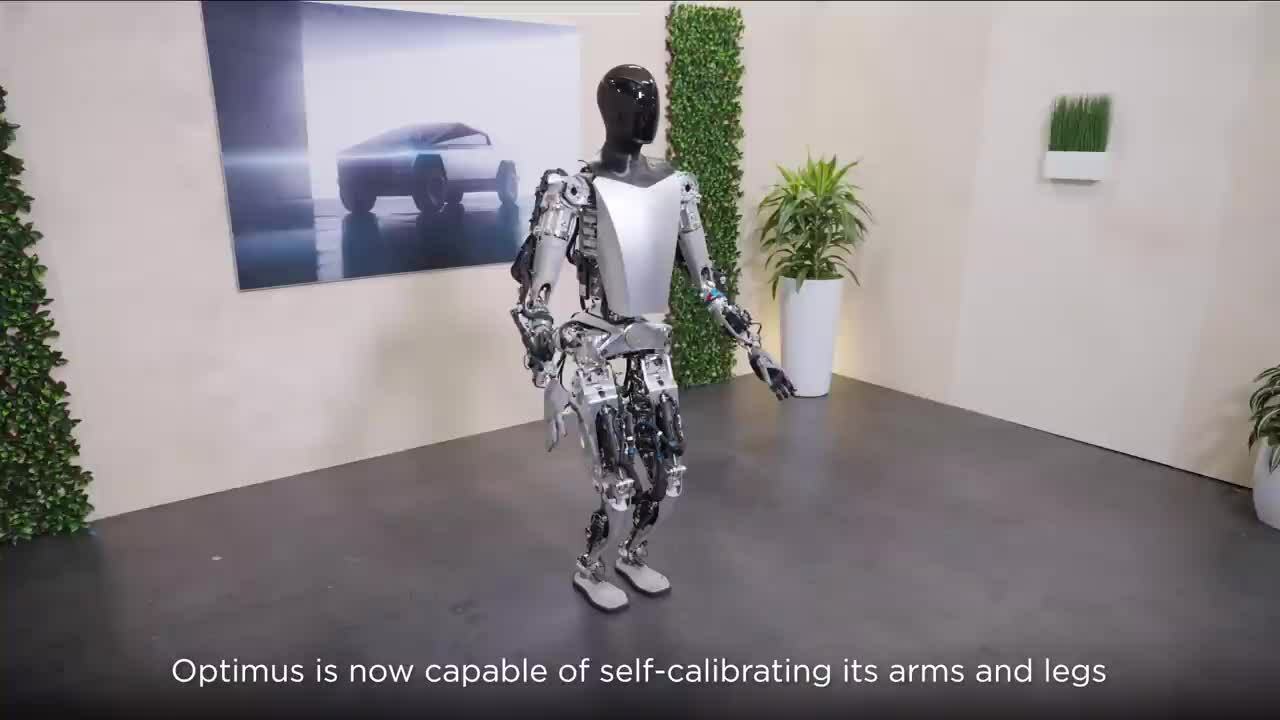 Elon Musk muốn bán robot hình người vào năm 2027