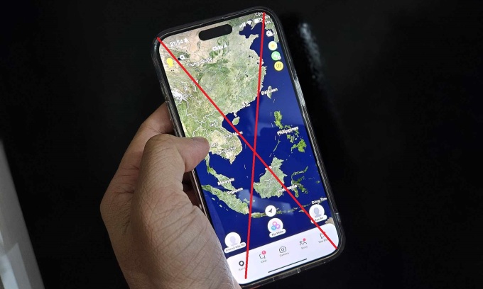 Bản đồ vệ tinh trong ứng dụng Snapchat hiển thị đường lưỡi bò phi pháp. Ảnh: Lưu Quý